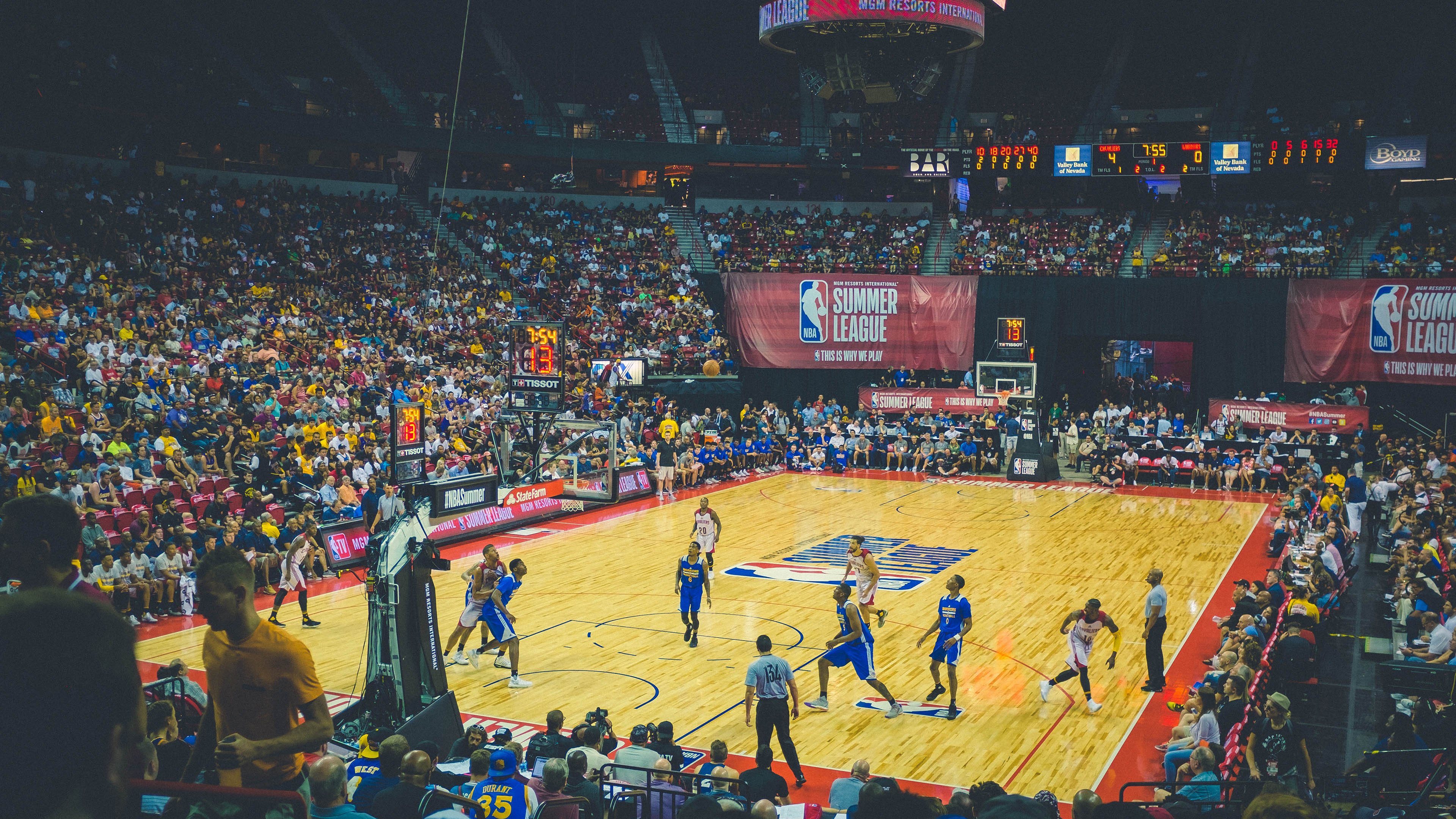 NBA夏季联赛首场战罢，年轻球员表现出色，nba 夏季