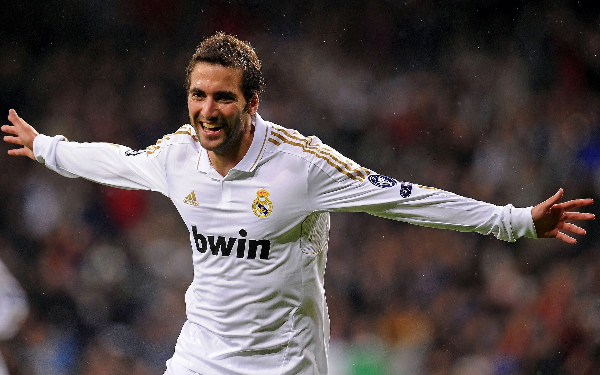 莱加内斯主场逼平塞维利亚，队伍表现稳定，莱加内斯对塞维利亚